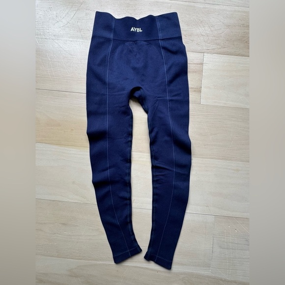 AYBL Legging - Picture 3 of 3